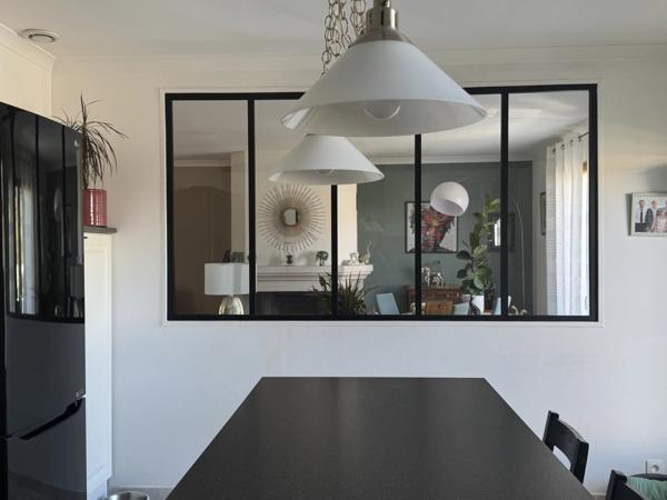 Maison 4 chambres garage terrain calme village garage grand jardin dépendance activité libérale