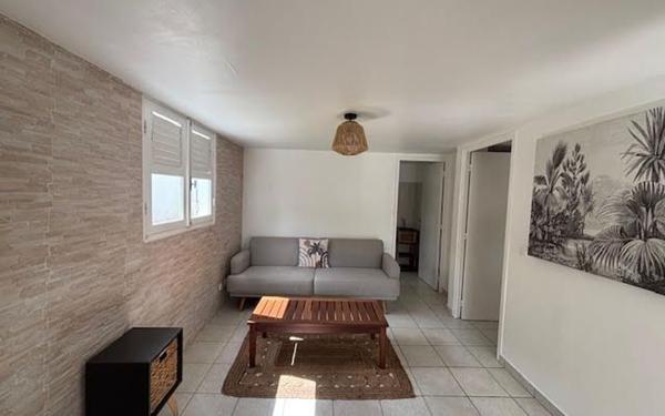 Appartement à louer    2 pièces •  Sainte-Anne