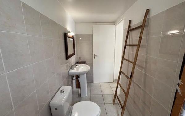 Appartement à louer    2 pièces •  Sainte-Anne