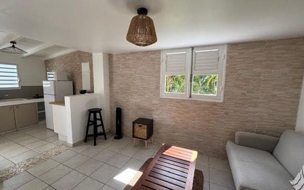 Appartement à louer    2 pièces •  Sainte-Anne