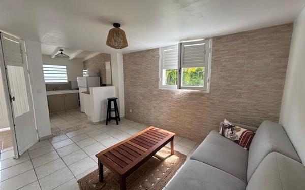 Appartement à louer    2 pièces •  Sainte-Anne