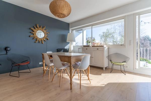 GARCHES (92) - Appartement - 89m² rénové - Dernier étage - Loggia