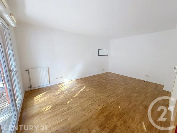 Appartement F2 à vendre  2 pièces - 38,65 m 2   NOISY LE GRAND  - 93