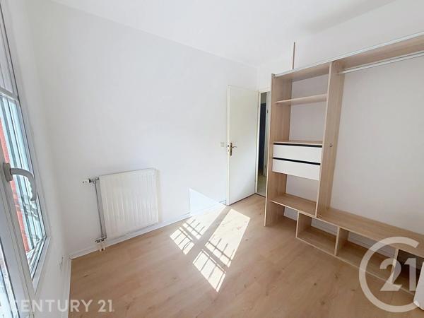 Appartement F2 à vendre  2 pièces - 38,65 m 2   NOISY LE GRAND  - 93