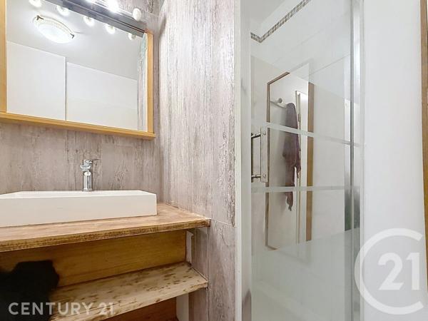 Appartement F2 à vendre  2 pièces - 38,65 m 2   NOISY LE GRAND  - 93