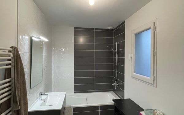 Maison à louer    5 pièces • 107 m2 Saint-Rogatien