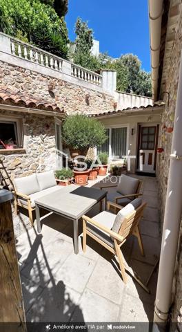 Maison atypique en pierre – Vue  panoramique sur la rade – Mont Faron Ouest