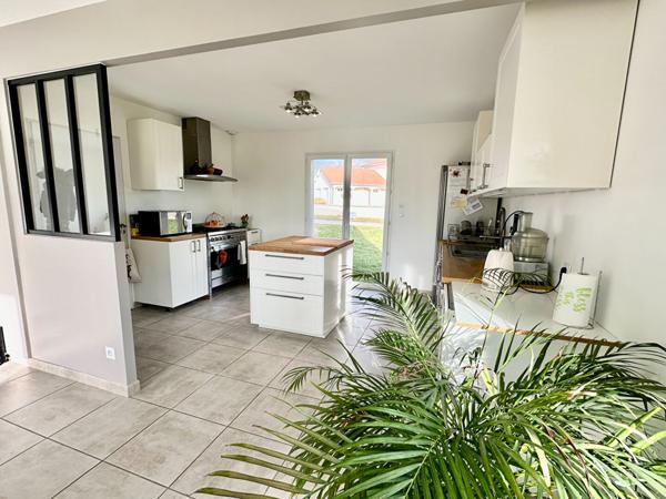 Achat maison près de LA TOUR DU PIN - 6 pièce(s) - 133 m² - 353 000 €