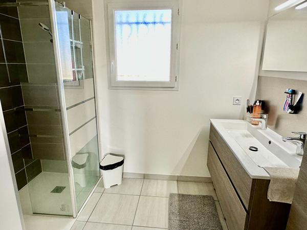 Achat maison près de LA TOUR DU PIN - 6 pièce(s) - 133 m² - 353 000 €