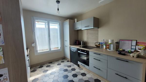 Maison mitoyenne rénovée avec charme – Un havre de paix à votre image !