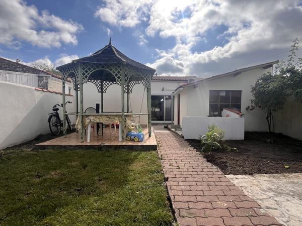 Maison à vendre 274 900 € Rochefort 4 p 96 m² DPE C