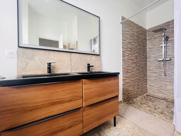 Maison à vendre 274 900 € Rochefort 4 p 96 m² DPE C