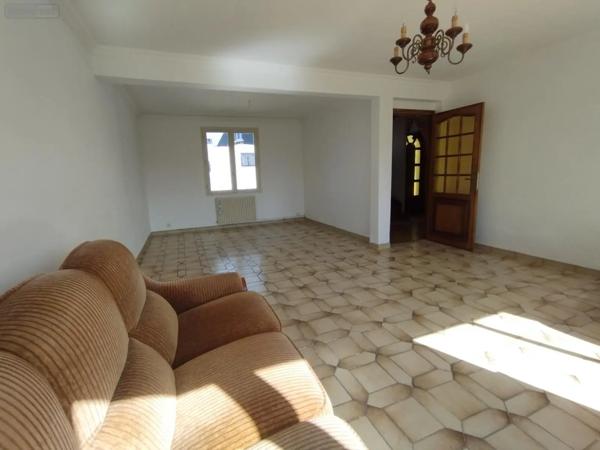 Achat - Maison Guingamp 22200 5 pièces 90 m 2 783 m 2