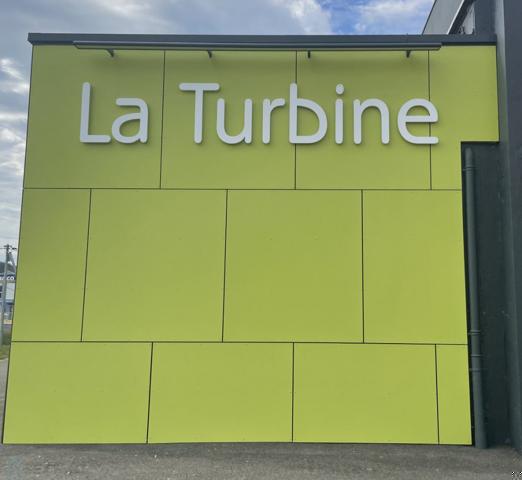 Nouvelle zone commerciale 4000m2 - PONT-EVEQUE