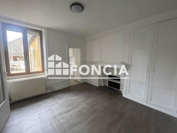 Location Appartement 3 pièces 83.89 m² - 33 RUE JEAN MOULIN Charleville Mezieres 08000
