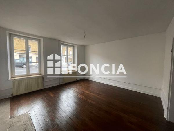 Location Appartement 3 pièces 83.89 m² - 33 RUE JEAN MOULIN Charleville Mezieres 08000