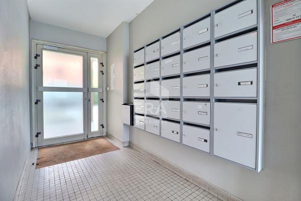 Appartement Aubervilliers 3 pièce(s) 52.25 m2