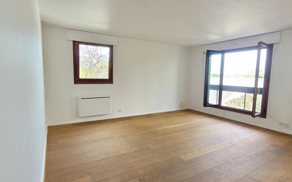 Appartement à louer    4 pièces • 85,55 m2 Issy-les-Moulineaux