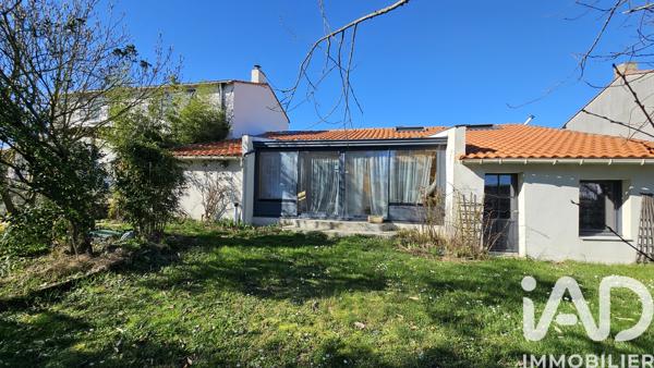 Maison à vendre 9 pièces 205 m² Saint-Julien-de-Concelles