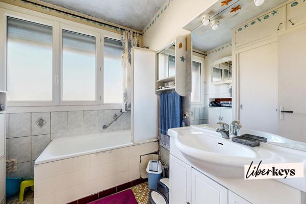 Dijon Valendons : Maison sur sous-sol avec jardin