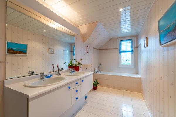 Maison 9 pièces - 200 m²