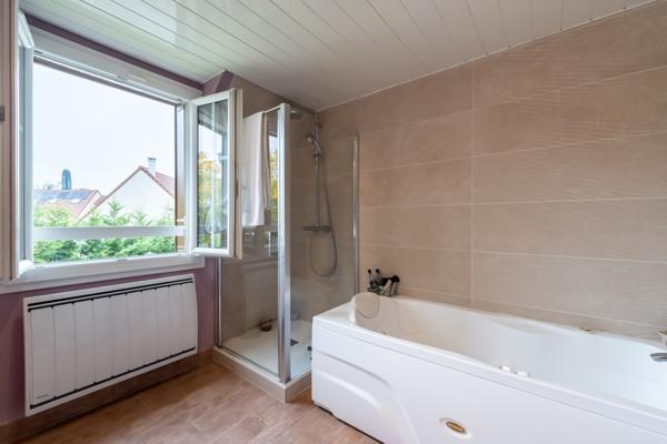 Maison 9 pièces - 200 m²