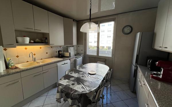 Appartement à louer    4 pièces • 113,62 m2 Lyon 6