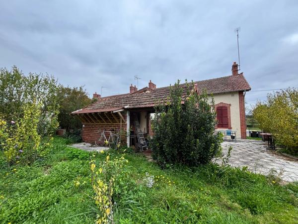 Maison à vendre 5 pièces LA GUERCHE SUR L'AUBOIS (18)