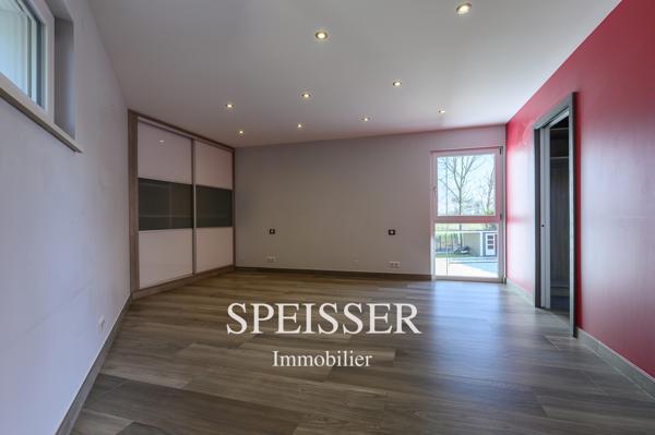 Villa contemporaine dans un cadre exceptionnel !