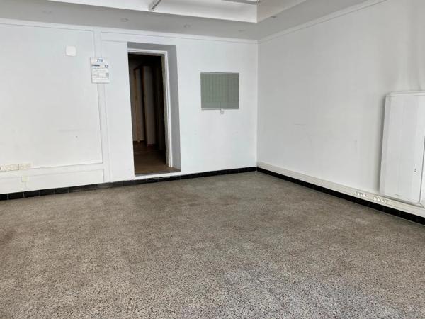 Bureau à louer à Saint-Étienne-de-Fontbellon (07200)