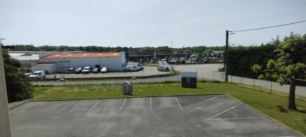 Bureau à vendre à Saint-Donat-sur-l'Herbasse (26260)