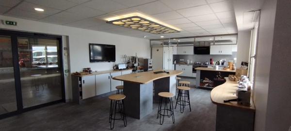 Bureau à vendre à Saint-Donat-sur-l'Herbasse (26260)