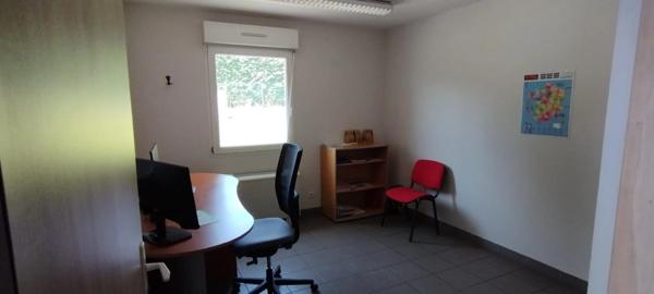 Bureau à vendre à Saint-Donat-sur-l'Herbasse (26260)