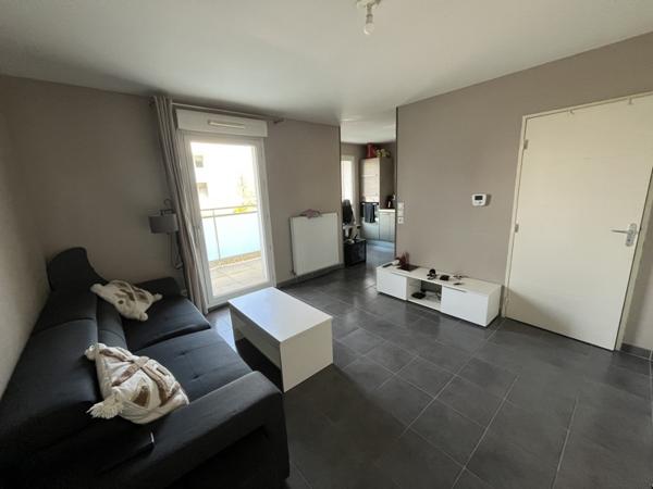 Appartement à vendre |  Saint-Priest |  2 pièces | 42 m²