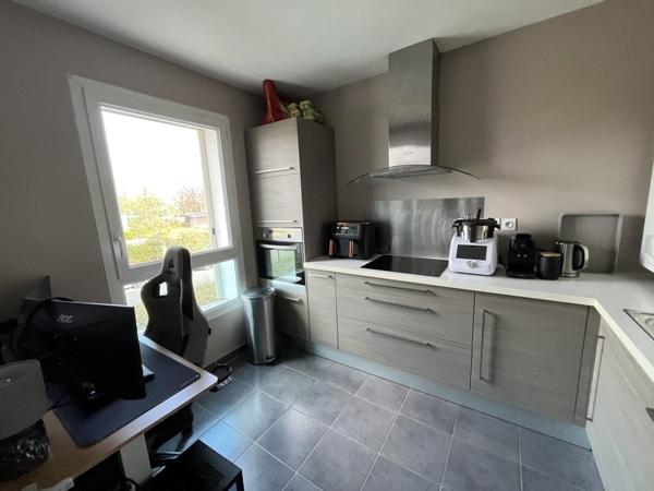 Appartement à vendre |  Saint-Priest |  2 pièces | 42 m²