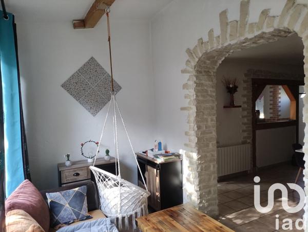 Maison de village 2 pièces de 70 m² à Les Villages Vovéens (28150)