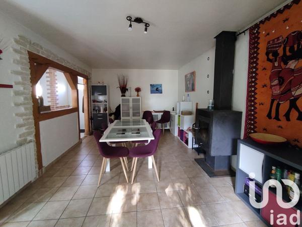 Maison de village 2 pièces de 70 m² à Les Villages Vovéens (28150)