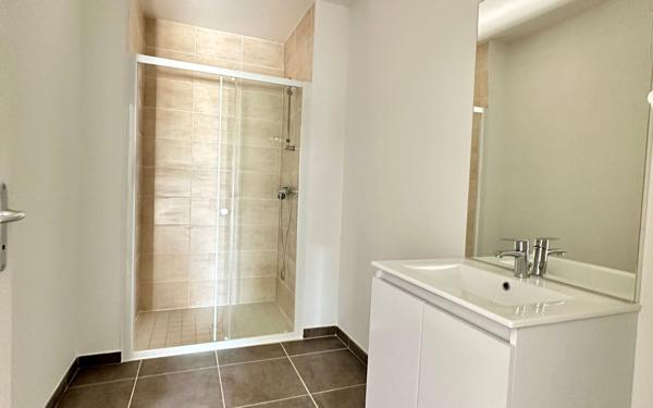 Appartement à vendre    3 pièces •  Guipavas