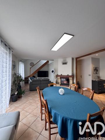 Maison à vendre 7 pièces 125 m² Monts