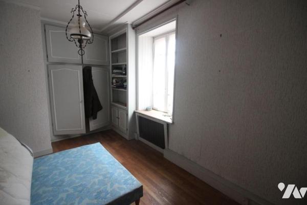 Local commercial avec appartement