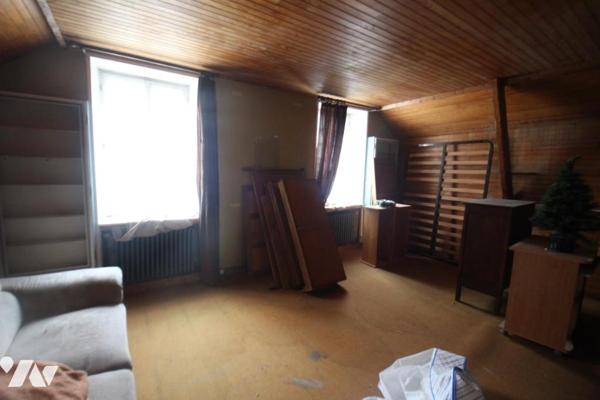 Local commercial avec appartement