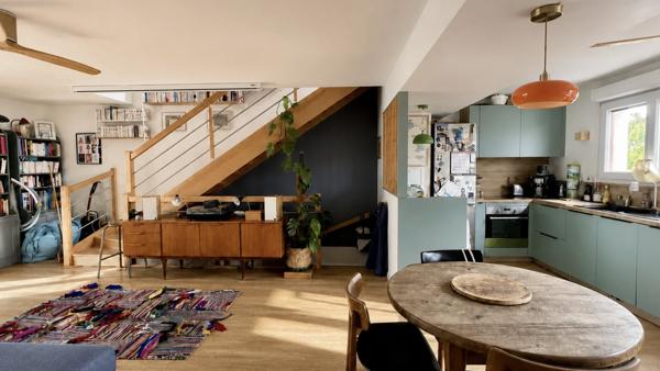 Appartement
         4 pièces
        - 90 m² 677 000 € *