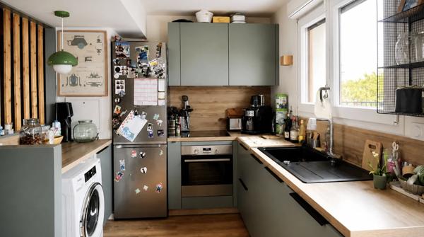 Appartement
         4 pièces
        - 90 m² 677 000 € *