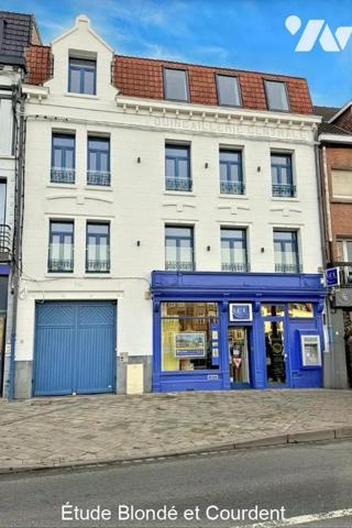 Vente de 6 appartements d'exception avec ascenseur sur HAZEBROUCK - hyper centre, réhabilités d...