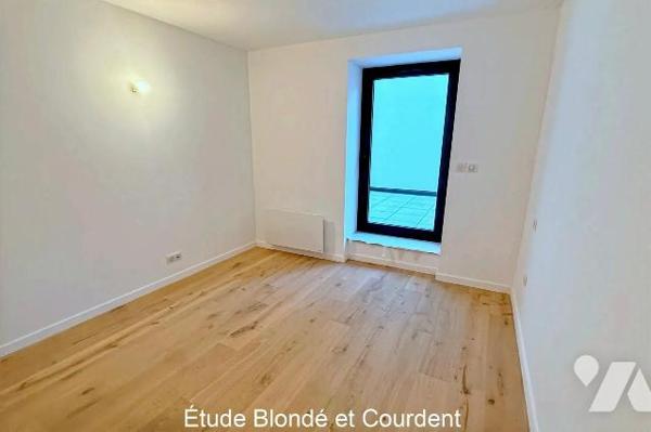 Vente de 6 appartements d'exception avec ascenseur sur HAZEBROUCK - hyper centre, réhabilités d...