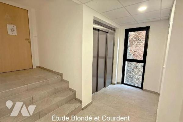 Vente de 6 appartements d'exception avec ascenseur sur HAZEBROUCK - hyper centre, réhabilités d...