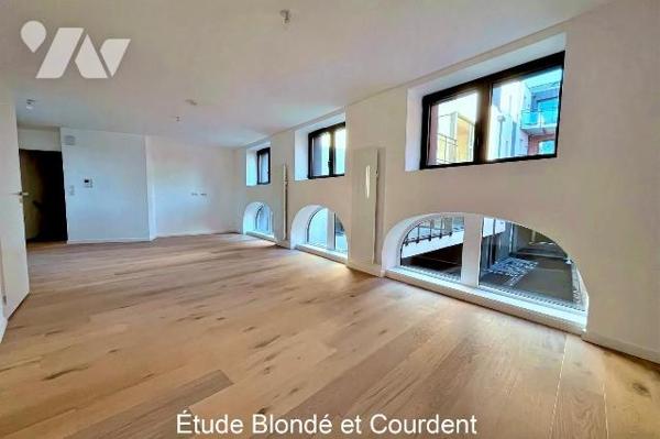 Vente de 6 appartements d'exception avec ascenseur sur HAZEBROUCK - hyper centre, réhabilités d...