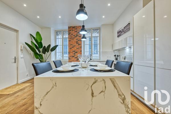 Appartement 2 pièces de 50 m² à Bordeaux (33000)