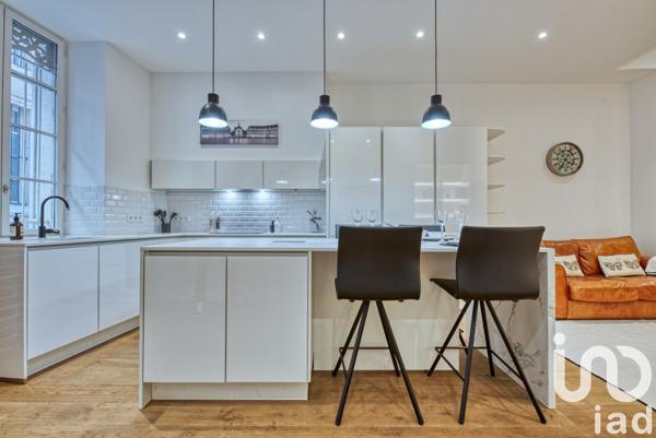 Appartement 2 pièces de 50 m² à Bordeaux (33000)