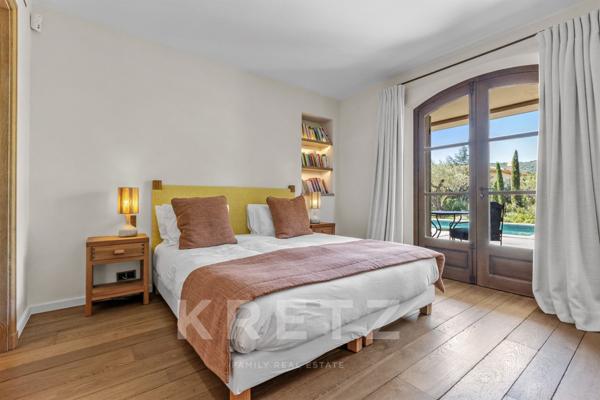 Saint-Tropez, Magnifique maison proche du centre-ville.